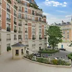 4 People Apartment Close To Eiffel Tower By Weekome